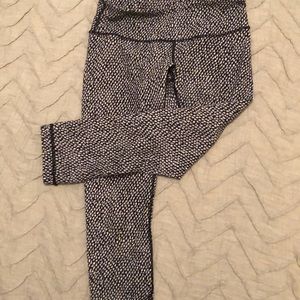 Lululemon Black & White Patterned Leggings
